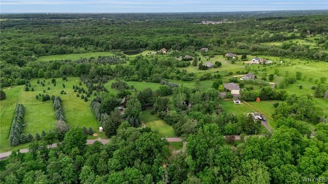997 Sweet Road, Aurora, NY 14052