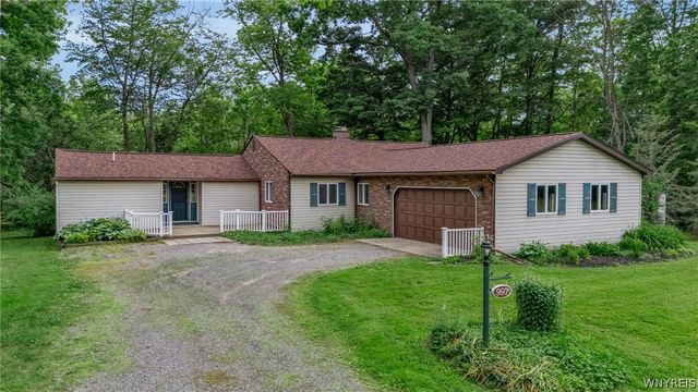 997 Sweet Road, Aurora, NY 14052