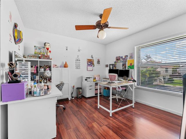 501 NW 98th Court 501, Miami, FL 33172