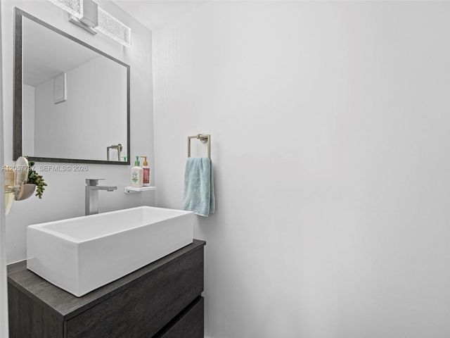 501 NW 98th Court 501, Miami, FL 33172