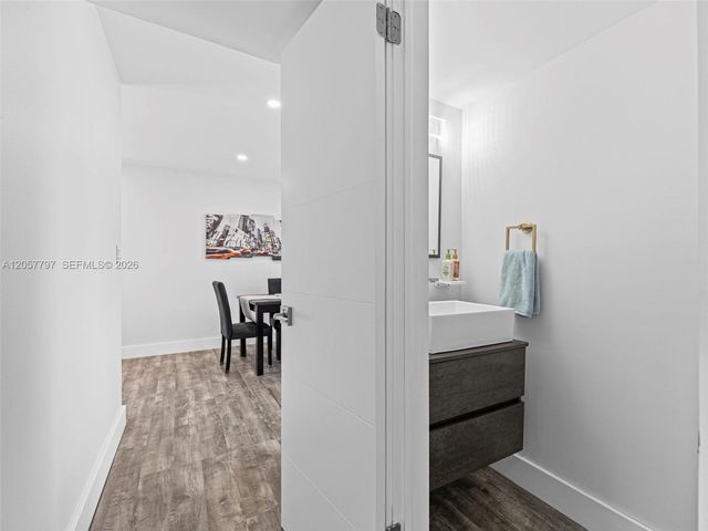 501 NW 98th Court 501, Miami, FL 33172