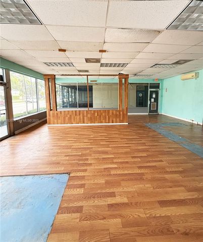 1018 N Miami Beach Blvd, North Miami Beach, FL 33162