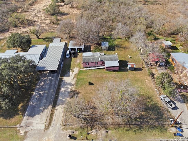 4911 Jim Daniel, Adkins, TX 78101