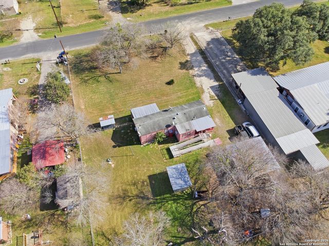 4911 Jim Daniel, Adkins, TX 78101