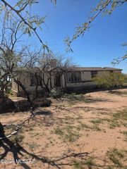 13586 E Garigans Gulch, Vail, AZ 85641