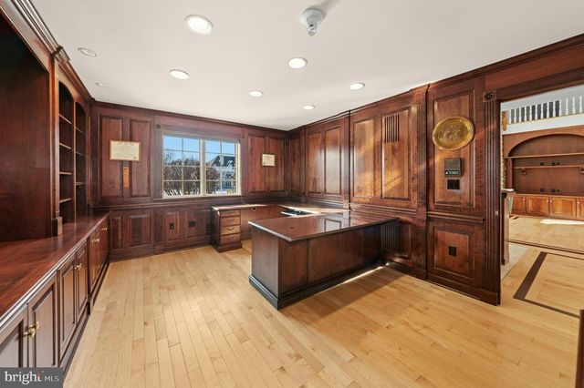 3640 MANOR RD, Bethlehem, PA 18020