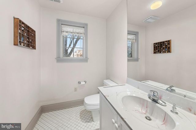 3640 MANOR RD, Bethlehem, PA 18020