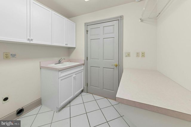 3640 MANOR RD, Bethlehem, PA 18020