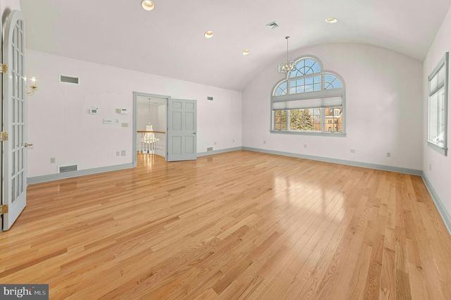 3640 MANOR RD, Bethlehem, PA 18020