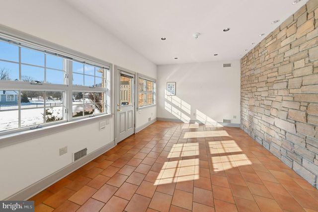 3640 MANOR RD, Bethlehem, PA 18020