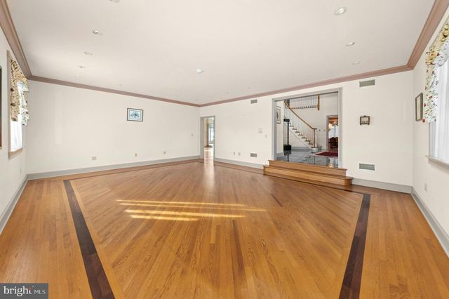 3640 MANOR RD, Bethlehem, PA 18020