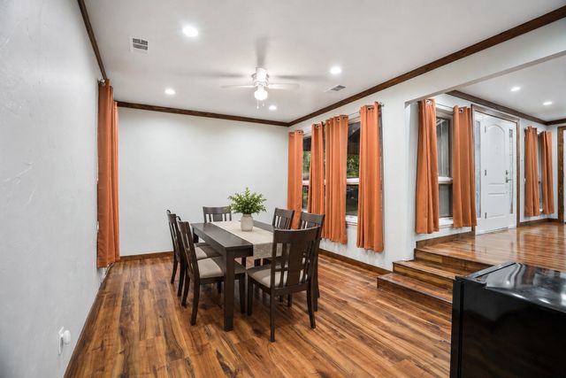 207 Shadowwood Trail, Ovilla, TX 75154