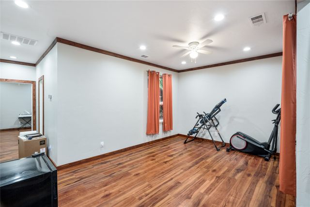 207 Shadowwood Trail, Ovilla, TX 75154