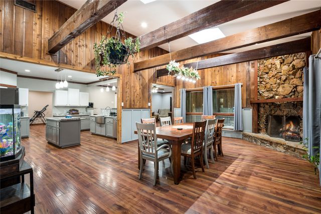 207 Shadowwood Trail, Ovilla, TX 75154