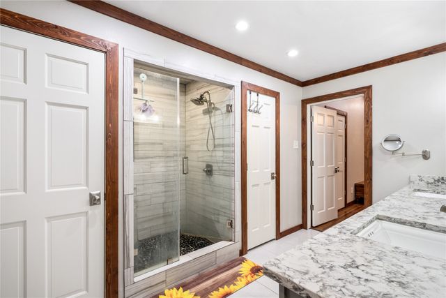 207 Shadowwood Trail, Ovilla, TX 75154