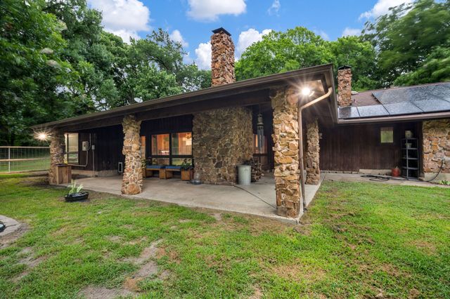 207 Shadowwood Trail, Ovilla, TX 75154