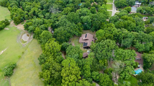 207 Shadowwood Trail, Ovilla, TX 75154
