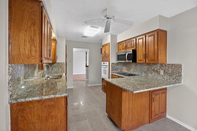 5917 Pleasant Wood Trail, Arlington, TX 76016