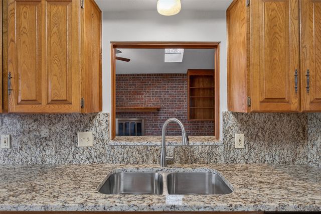 5917 Pleasant Wood Trail, Arlington, TX 76016