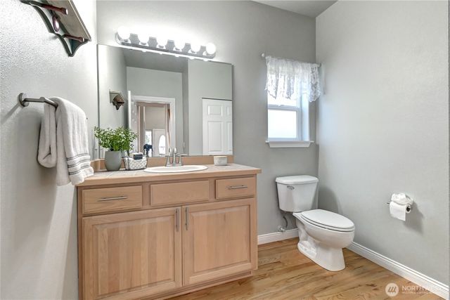 22126 102nd Place SE, Kent, WA 98031