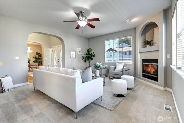 22126 102nd Place SE, Kent, WA 98031