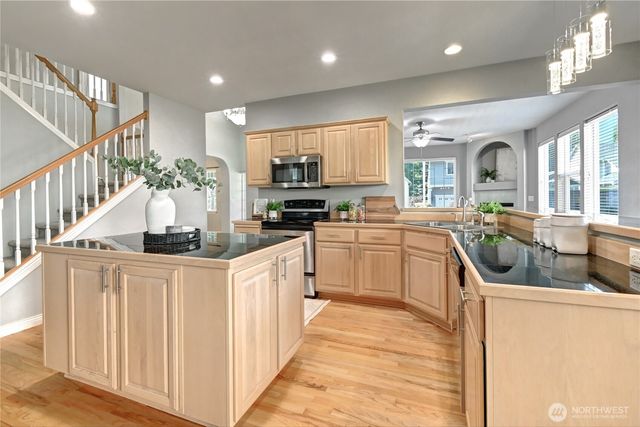 22126 102nd Place SE, Kent, WA 98031