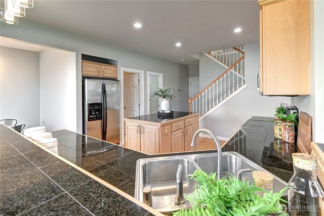 22126 102nd Place SE, Kent, WA 98031