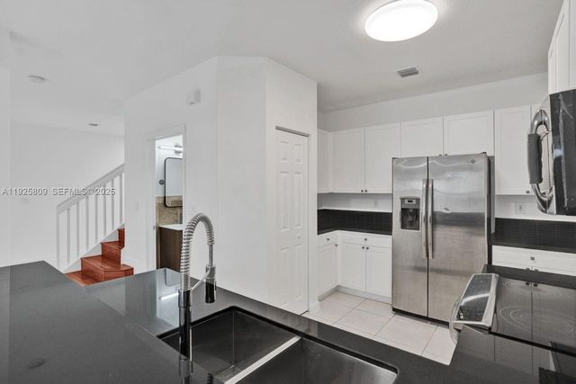 7257 NW 113th CT, Doral, FL 33178