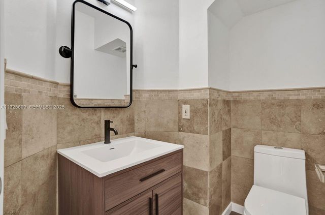 7257 NW 113th CT, Doral, FL 33178