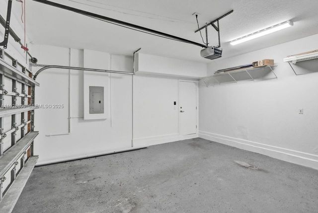 7257 NW 113th CT, Doral, FL 33178