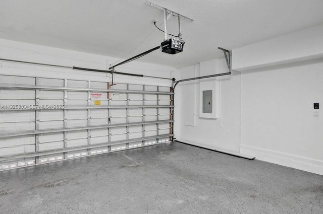 7257 NW 113th CT, Doral, FL 33178