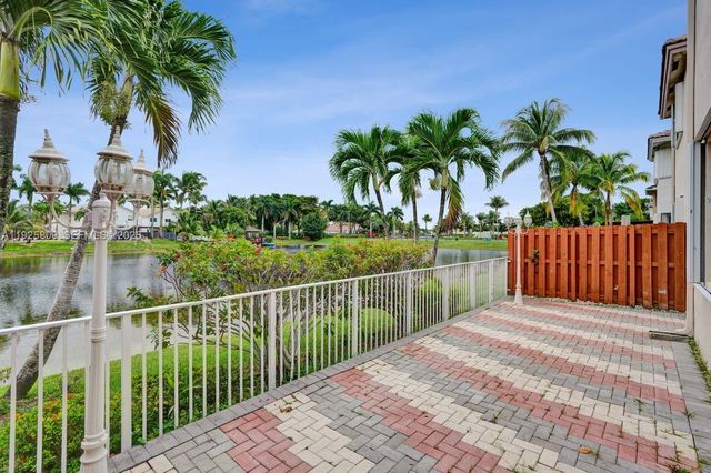 7257 NW 113th CT, Doral, FL 33178