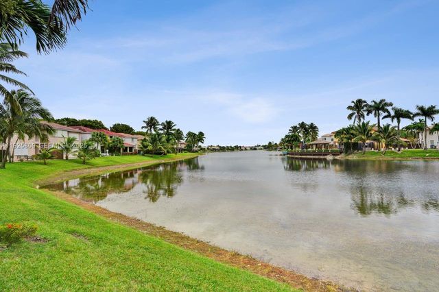 7257 NW 113th CT, Doral, FL 33178