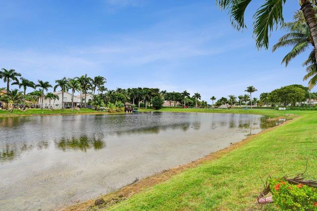 7257 NW 113th CT, Doral, FL 33178