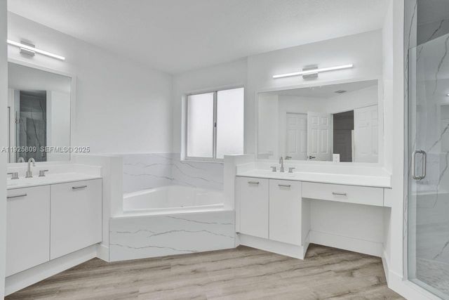 7257 NW 113th CT, Doral, FL 33178