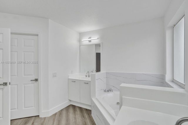 7257 NW 113th CT, Doral, FL 33178