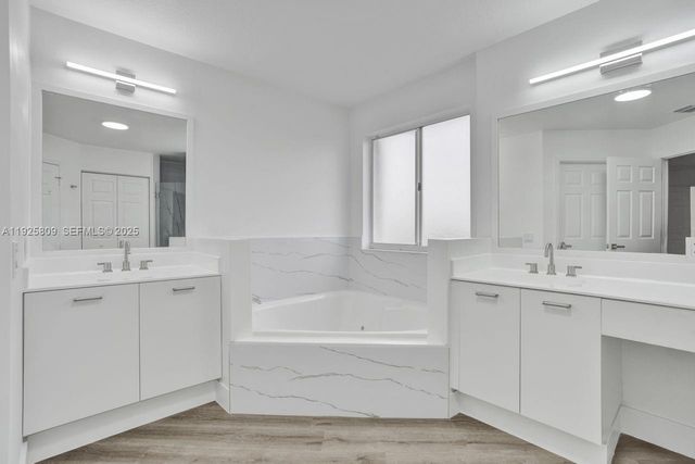 7257 NW 113th CT, Doral, FL 33178