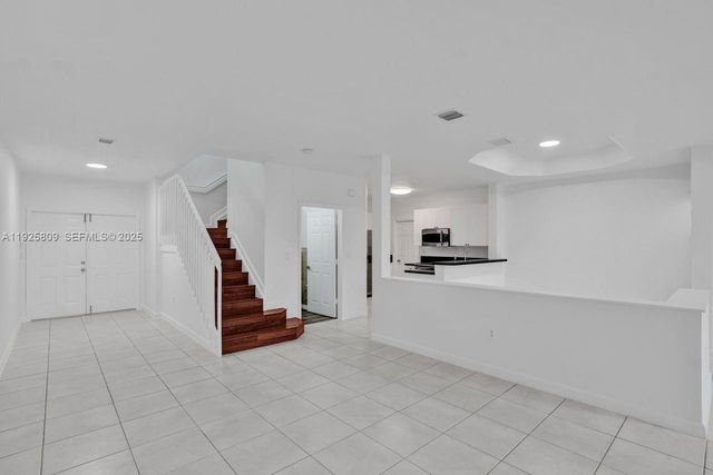 7257 NW 113th CT, Doral, FL 33178