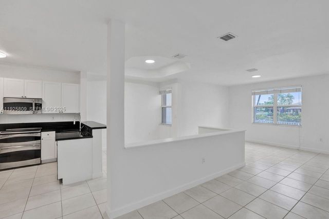 7257 NW 113th CT, Doral, FL 33178