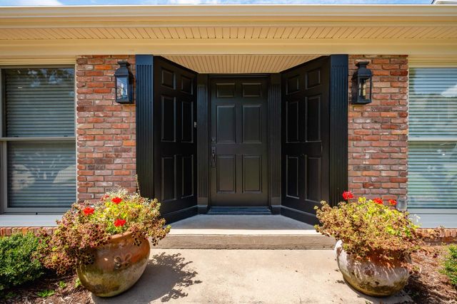 5920 Scenic Drive, Little Rock, AR 72207