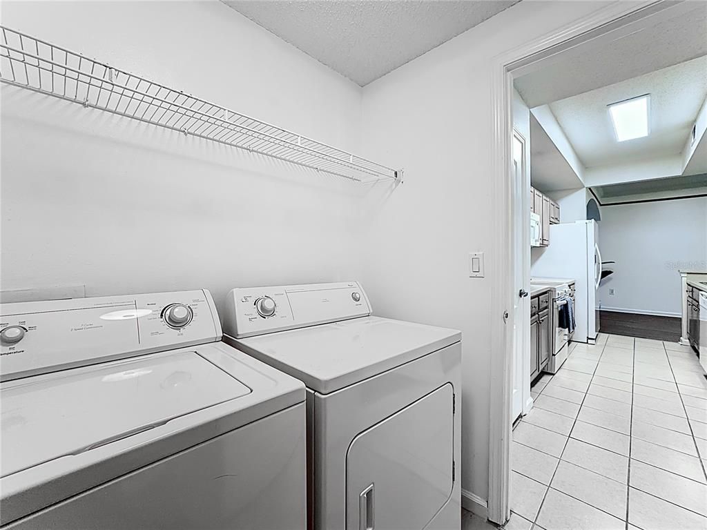 Image 34 of property listing at 12107 POPPY FIELD LANE 109, Orlando, FL 32837