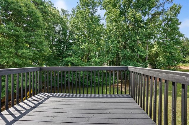 5502 Sweetsprings Drive SW, Powder Springs, GA 30127