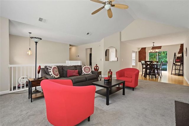 5502 Sweetsprings Drive SW, Powder Springs, GA 30127