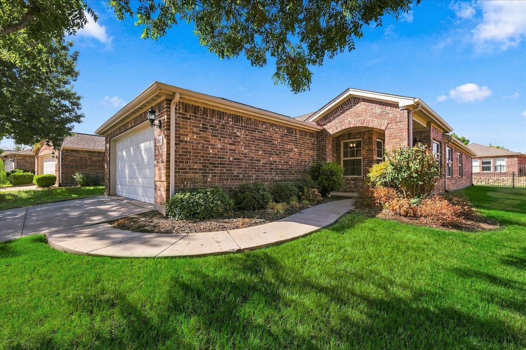 7927 Estancia Drive, Frisco, TX 75036 — exterior
