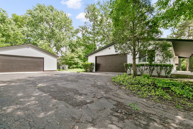 617 S Busse Road, Mount Prospect, IL 60056