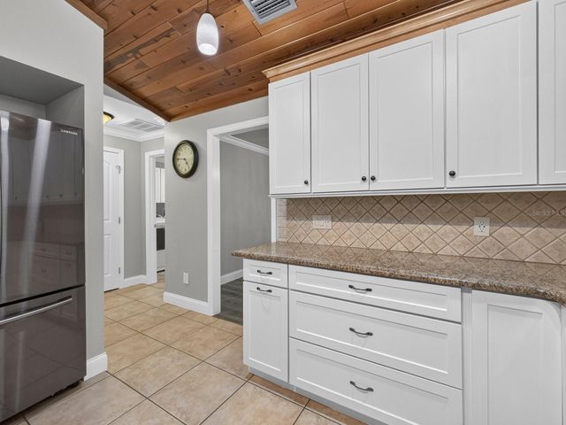 992 SLEEPING ROCK COURT, Winter Springs, FL 32708