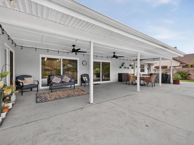 992 SLEEPING ROCK COURT, Winter Springs, FL 32708
