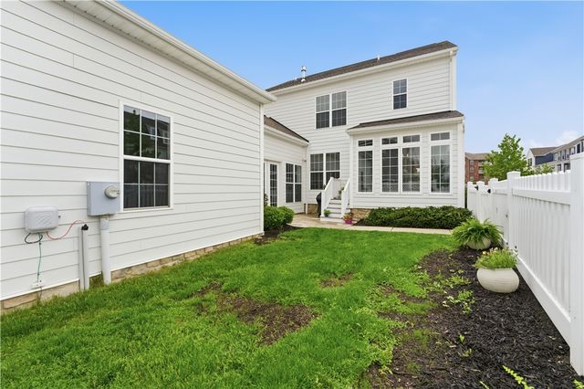 1502 Orion Rd, South Fayette, PA 15017
