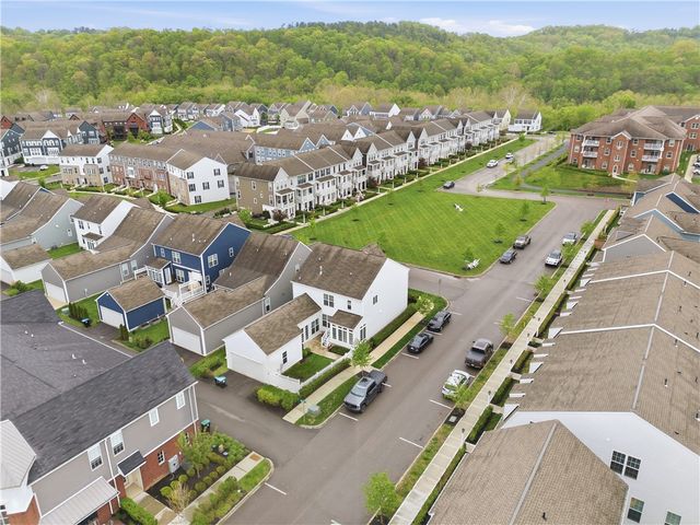 1502 Orion Rd, South Fayette, PA 15017