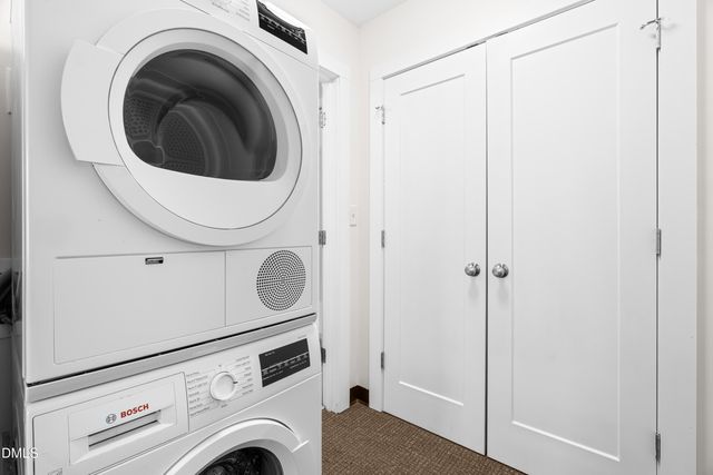 5104 Hollyridge Drive 303, Raleigh, NC 27612